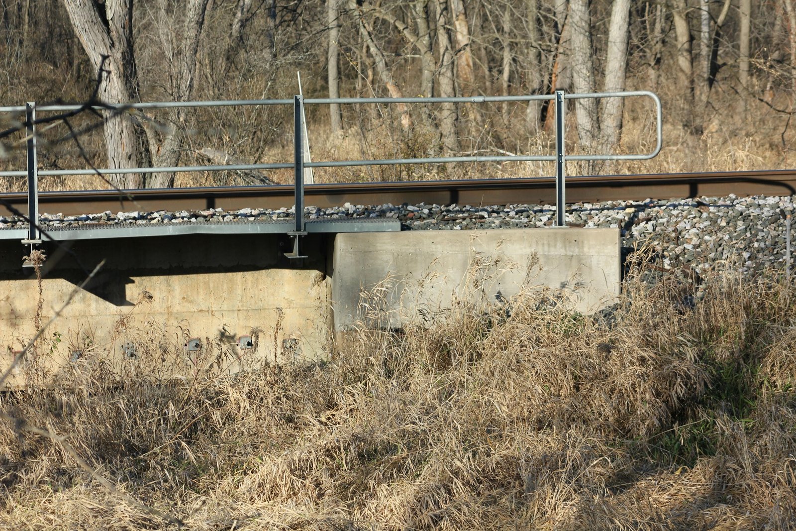 East abutment